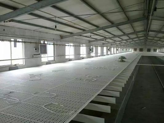 Coop grid floor,  A floor that leaks chicken manure through the grille