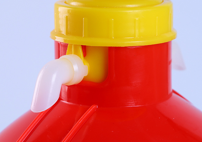 Zastosowanie w kurniku Plastikowy automatyczny podajnik wody dla ptaków Poidło Automatyczne poidło Bell 4